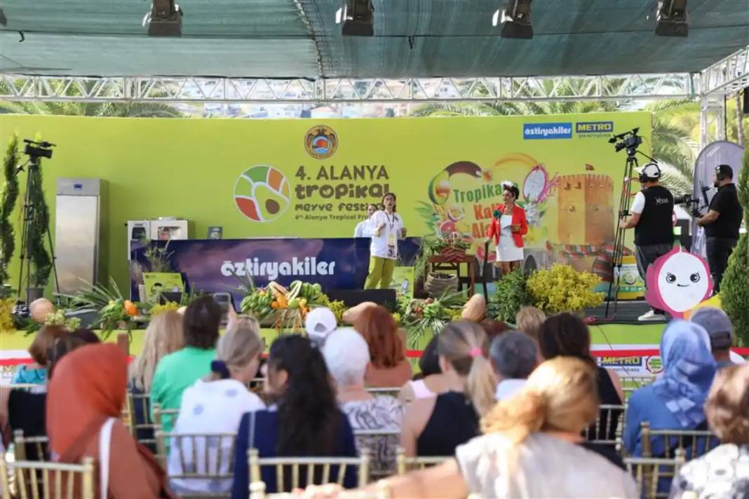Alanya’da Tropikal Meyve Fırtınası Başladı! 12